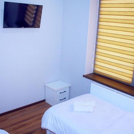 One Global Family Guest House Samarkand Exterior photo
